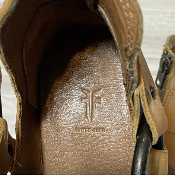 FRYE / Ray Harness Leather Booties Size 6 - Picture 8 of 10